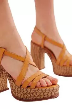 Сандалии Fahn на платформе из джута в натуральном цвете Free People, цвет natural