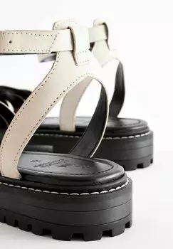 Сандалии Forever Comfort Cleated Regular Wide Fit Next, бежевый