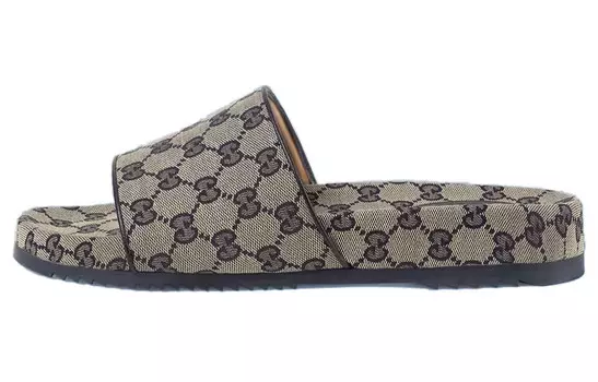 Сандалии GG Slide «Бежевый синий с монограммой» Gucci