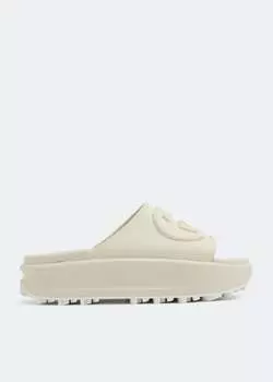 Сандалии GUCCI Interlocking G slide sandals, белый