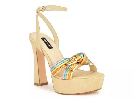 Сандалии Irna Platform Sandal Nine West, цвет lightnatural_rainbowmulticolor