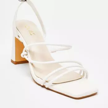 Сандалии из искусственной кожи на блочном каблуке Quiz, белый