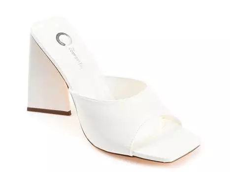 Сандалии Journee Collection Kammali, молочный