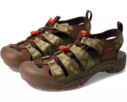 Сандалии KEEN Newport Retro, цвет Smokey Bear/Military Olive