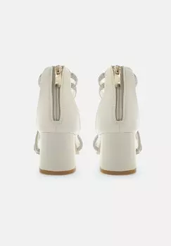 Сандалии KHARISMA, бежевый