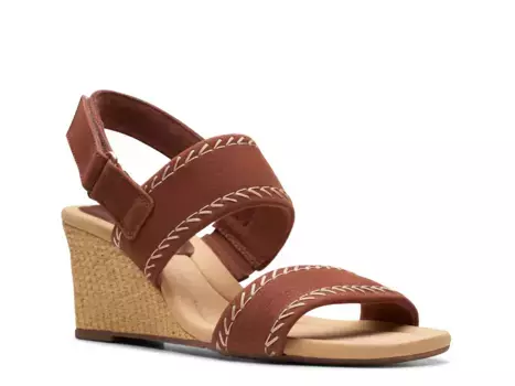 Сандалии Kyarra Rose Wedge Sandal Clarks, цвет tannubuck