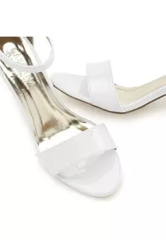 Сандалии LASCANA, wei