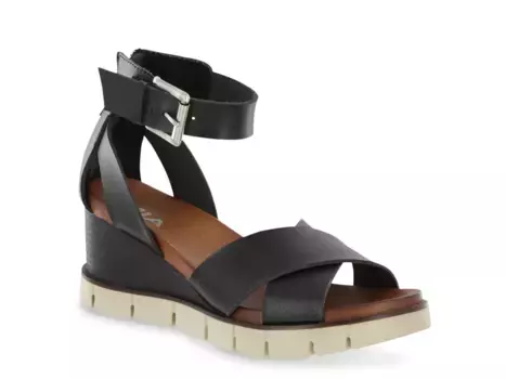 Сандалии Lauri Wedge Sandal Mia, черный