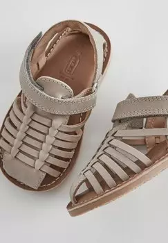 Сандалии LEATHER CLOSED TOE SANDALS, REGULAR FIT Next, бежевый
