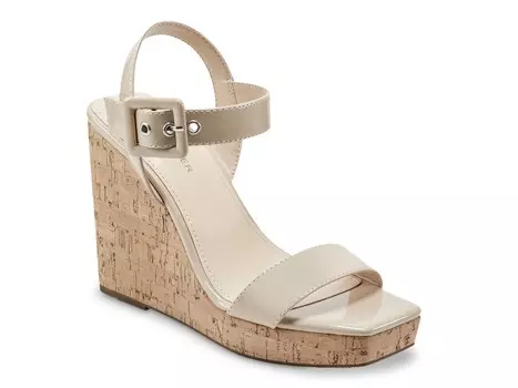 Сандалии Marc Fisher Lukey на танкетке, слоновая кость