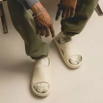 Сандалии Mellow Slide Crocs, белый