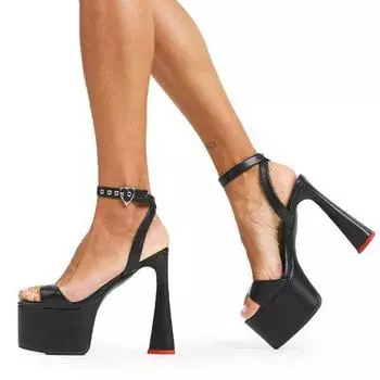 Сандалии на платформе лавандового цвета Lamoda, черный