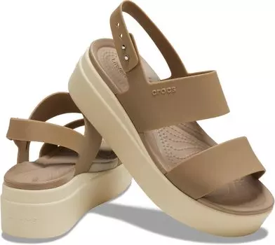 Сандалии на плоской подошве Brooklyn Low Wedge Crocs, цвет Khaki/Bone