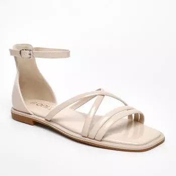 Сандалии на плоской подошве из искусственной кожи с перекрестными ремешками Quiz, нюд