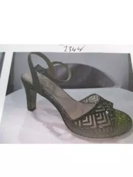 Сандалии на плоской подошве Menbur, серый