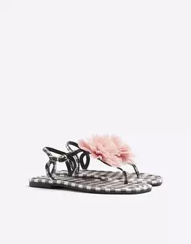 Сандалии на плоской подошве с цветочным носком черного цвета River Island