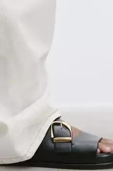 Сандалии на плоской подошве с пряжками ZARA, черный