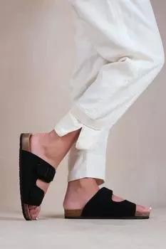 Сандалии на плоской подошве Willow с двумя ремешками и пряжкой Where's That From, черный