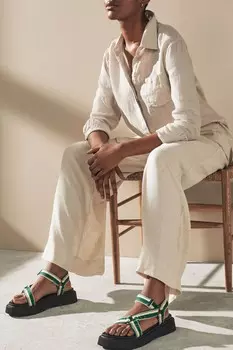 Сандалии на толстой подошве и лямках Next, зеленый