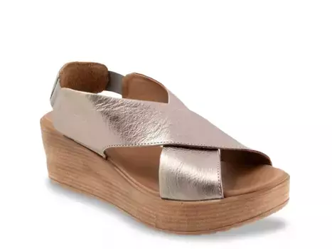 Сандалии Naomi на платформе Bueno, Taupe Metallic