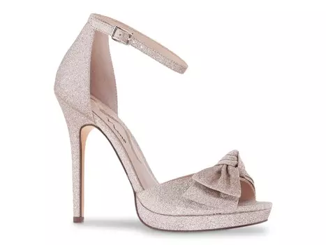 Сандалии Nina Freedom, песочный