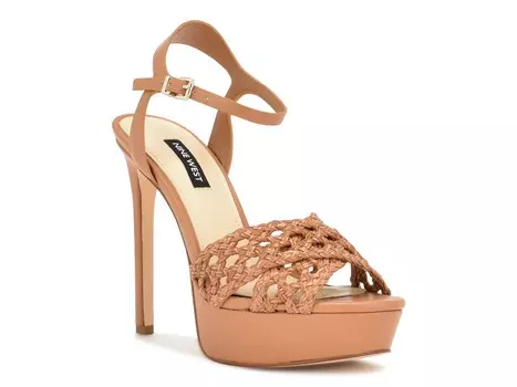 Сандалии Nine West Grecia, молочный