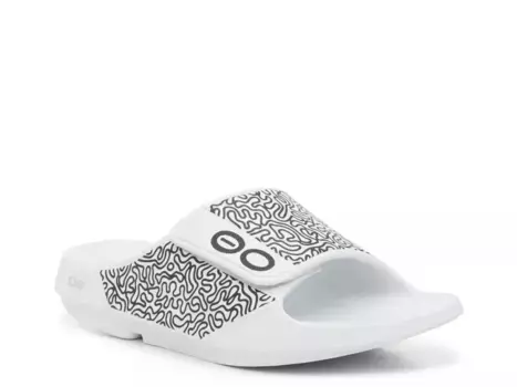 Сандалии OOFOS OOahh Sport Flex Slide - мужские, белые/черные с узором «лабиринт»
