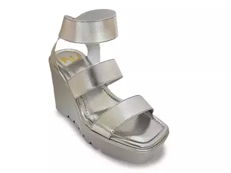Сандалии Paige Platform Sandal Ninety Union, серебряный/металлик