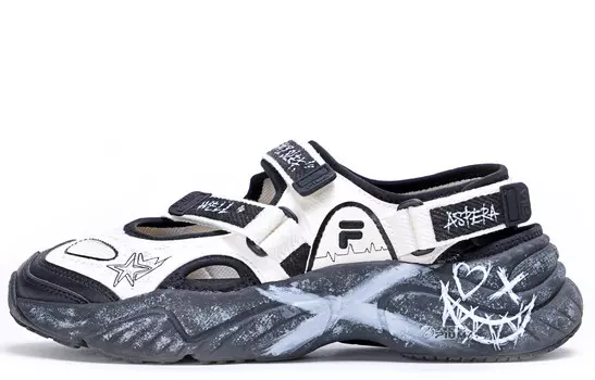 Сандалии пляжные женские Conch белые/черные Fila Fusion