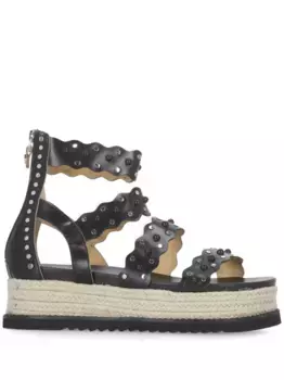 Сандалии с фестонами и заклепками Cult, черный