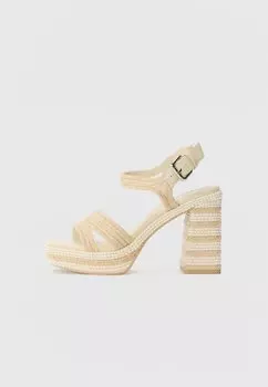 Сандалии с манжетой на щиколотке ANIRA - Platform sandals Dolce Vita, кремовый