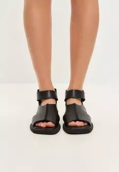 Сандалии с манжетой на щиколотке Cesare Gaspari, черный