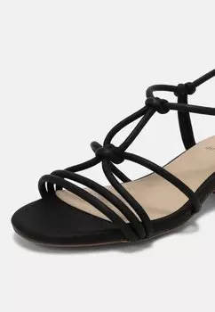 Сандалии s.Oliver, черный