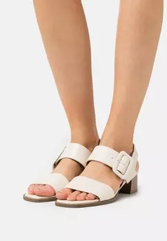 Сандалии с ремешками Caprice, бежевый