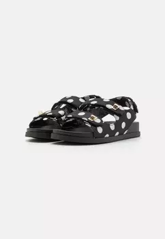 Сандалии с ремешками CHANTEL Call it Spring, черный