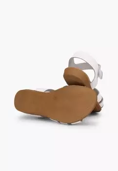 Сандалии с ремешками Pisamonas, белый