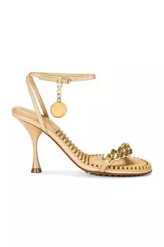 Сандалии с ремешком на щиколотке в горошек Bottega Veneta, цвет Cane Sugar