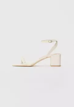 Сандалии с ремешком ZALIMA Dolce Vita, белый