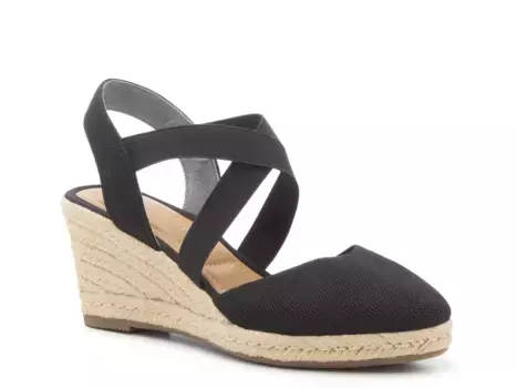 Сандалии Saige Wedge Sandal Kelly & Katie, черный