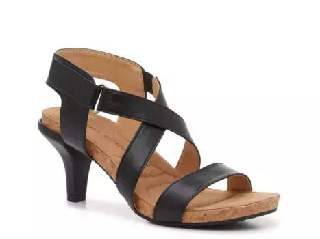 Сандалии Sakura Sandal Adrienne Vittadini, черный