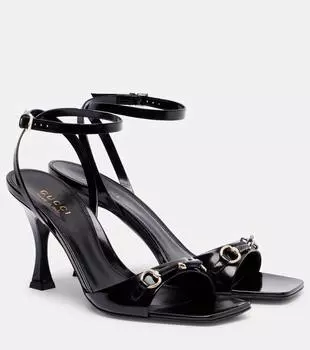Сандалии Selene Horsebit из лакированной кожи Gucci, Nero/Nero