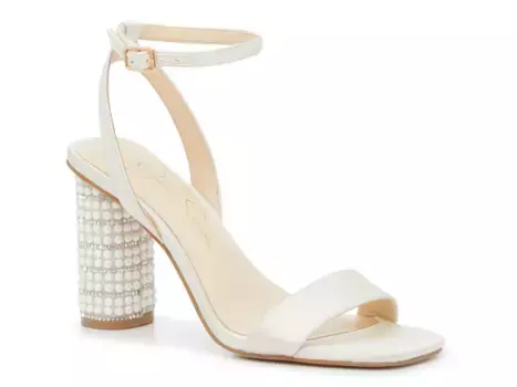 Сандалии Shurah Sandal Jessica Simpson, кремовый