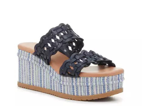 Сандалии Skylar Wedge Sandal Baretraps, цвет navy_coveredheel