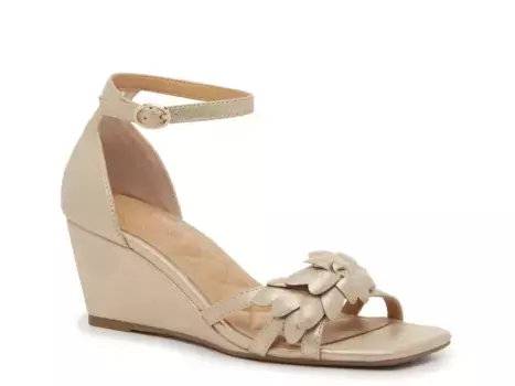 Сандалии Spruce Sandal Kelly & Katie, золотой/металлик