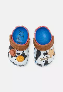 Сандалии TOY STORY CLASSIC UNISEX Crocs, цвет blue jean