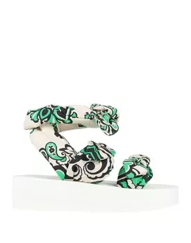 Сандалии Valentino Garavani, молочный