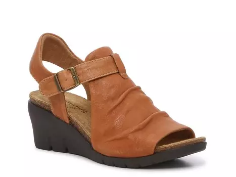 Сандалии замшевые Comfortiva Arrosa на танкетке, коричневый