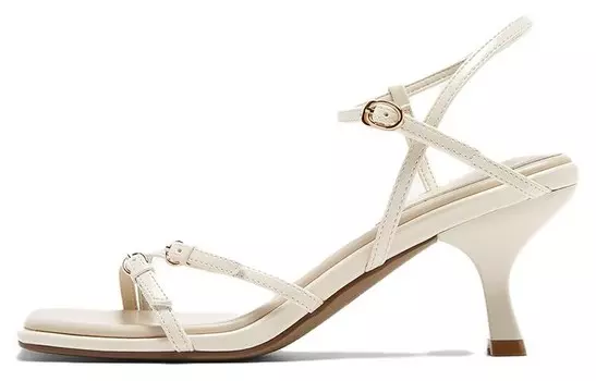 Сандалии женские Basto, красный