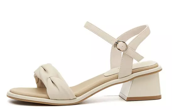 Сандалии женские Daphne, белый