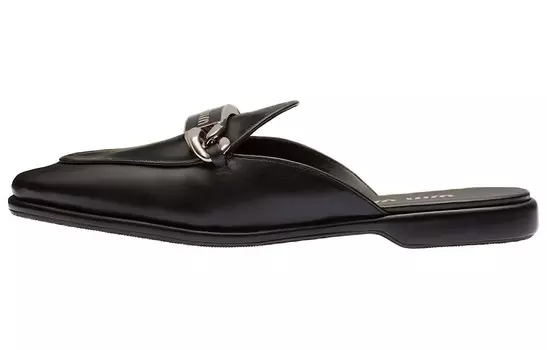 Сандалии женские Miu Miu с пряжкой, черный